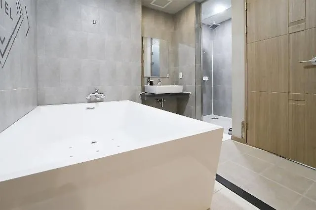 Ulsan Jinjang-Dong Nova Motel